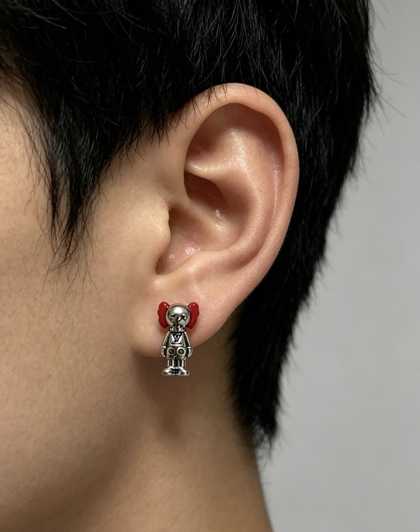 Louis Vuitton Monogram World Tour Earrings
